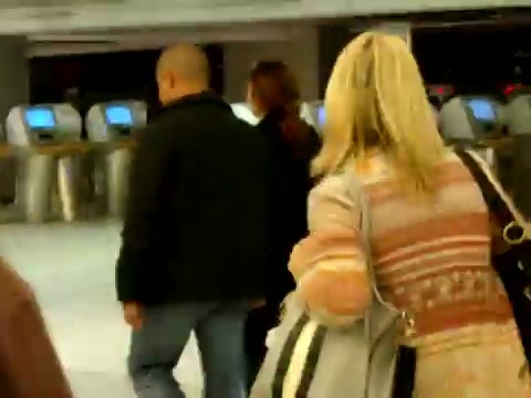Demi Lovato arriving in Detroit - Tuesday_ November 15th_ 2011 3140