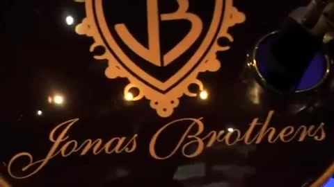 Demi Lovato & Jonas Brothers - Behind The Scenes (2010 Walmart Soundcheck).mp4 0276 - Demilush And Jonas Brothers - Behind The Scenes 2010 Walmart Soundchek Part oo1