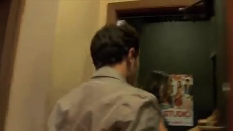 Demi Lovato & Jonas Brothers - Behind The Scenes (2010 Walmart Soundcheck).mp4 0340