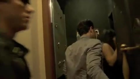 Demi Lovato & Jonas Brothers - Behind The Scenes (2010 Walmart Soundcheck).mp4 0449