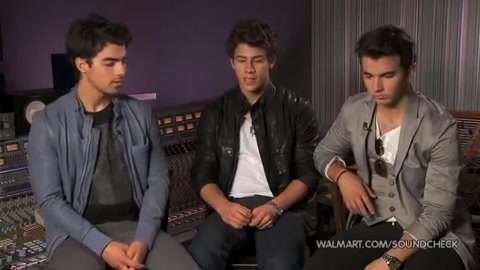 Demi Lovato & Jonas Brothers - Behind The Scenes (2010 Walmart Soundcheck).mp4 2008 - Demilush And Jonas Brothers - Behind The Scenes 2010 Walmart Soundchek Part oo5