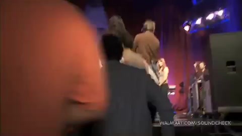 Demi Lovato & Jonas Brothers - Behind The Scenes (2010 Walmart Soundcheck).mp4 2082 - Demilush And Jonas Brothers - Behind The Scenes 2010 Walmart Soundchek Part oo5
