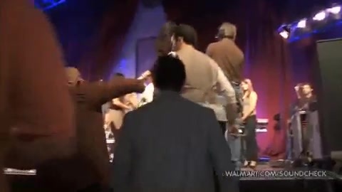 Demi Lovato & Jonas Brothers - Behind The Scenes (2010 Walmart Soundcheck).mp4 2112 - Demilush And Jonas Brothers - Behind The Scenes 2010 Walmart Soundchek Part oo5