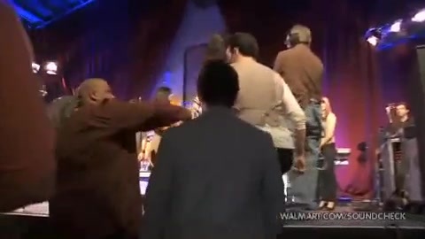 Demi Lovato & Jonas Brothers - Behind The Scenes (2010 Walmart Soundcheck).mp4 2135 - Demilush And Jonas Brothers - Behind The Scenes 2010 Walmart Soundchek Part oo5