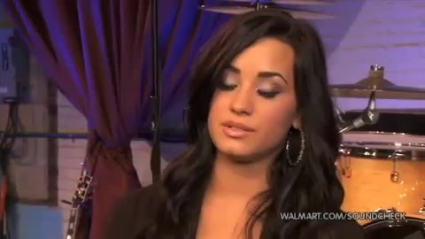 Demi Lovato & Jonas Brothers - Behind The Scenes (2010 Walmart Soundcheck).mp4 2607