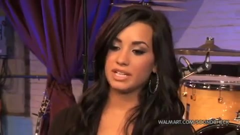 Demi Lovato & Jonas Brothers - Behind The Scenes (2010 Walmart Soundcheck).mp4 2725 - Demilush And Jonas Brothers - Behind The Scenes 2010 Walmart Soundchek Part oo6