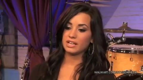Demi Lovato & Jonas Brothers - Behind The Scenes (2010 Walmart Soundcheck).mp4 2732 - Demilush And Jonas Brothers - Behind The Scenes 2010 Walmart Soundchek Part oo6