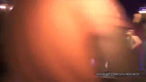 Demi Lovato & Jonas Brothers - Behind The Scenes (2010 Walmart Soundcheck).mp4 2384