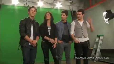 Demi Lovato & Jonas Brothers - Behind The Scenes (2010 Walmart Soundcheck).mp4 3081 Demi Lovato & Jonas Brothers - Behind The Scenes (2010 Walmart Soundcheck).mp4 3081