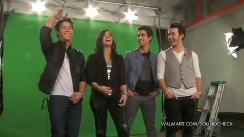 Demi Lovato & Jonas Brothers - Behind The Scenes (2010 Walmart Soundcheck).mp4 3576 - Demilush And Jonas Brothers - Behind The Scenes 2010 Walmart Soundchek Part oo8
