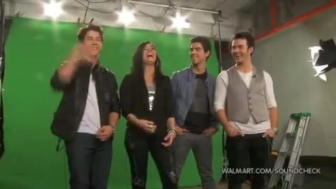 Demi Lovato & Jonas Brothers - Behind The Scenes (2010 Walmart Soundcheck).mp4 3601 Demi Lovato & Jonas Brothers - Behind The Scenes (2010 Walmart Soundcheck).mp4 3601