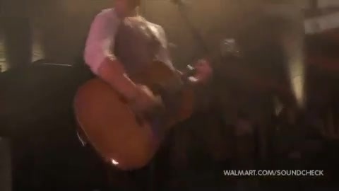 Demi Lovato & Jonas Brothers - Behind The Scenes (2010 Walmart Soundcheck).mp4 4128