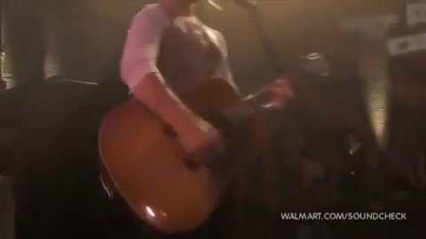 Demi Lovato & Jonas Brothers - Behind The Scenes (2010 Walmart Soundcheck).mp4 4142