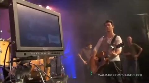 Demi Lovato & Jonas Brothers - Behind The Scenes (2010 Walmart Soundcheck).mp4 3696