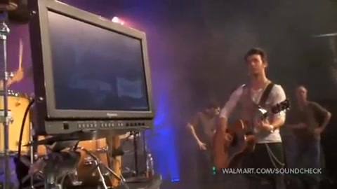 Demi Lovato & Jonas Brothers - Behind The Scenes (2010 Walmart Soundcheck).mp4 3751