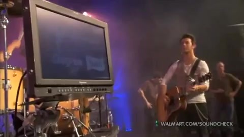 Demi Lovato & Jonas Brothers - Behind The Scenes (2010 Walmart Soundcheck).mp4 3770