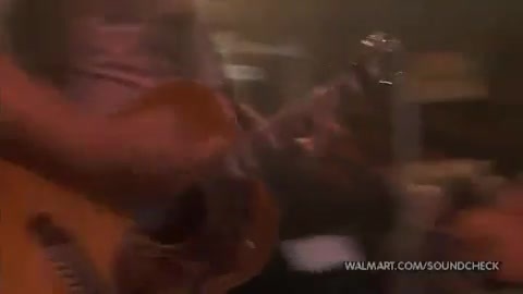 Demi Lovato & Jonas Brothers - Behind The Scenes (2010 Walmart Soundcheck).mp4 4231