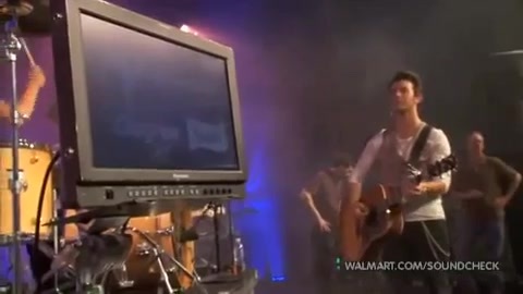 Demi Lovato & Jonas Brothers - Behind The Scenes (2010 Walmart Soundcheck).mp4 3782