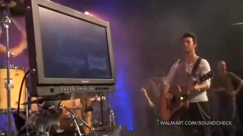 Demi Lovato & Jonas Brothers - Behind The Scenes (2010 Walmart Soundcheck).mp4 3790