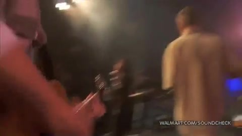 Demi Lovato & Jonas Brothers - Behind The Scenes (2010 Walmart Soundcheck).mp4 4307