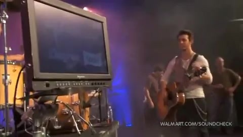 Demi Lovato & Jonas Brothers - Behind The Scenes (2010 Walmart Soundcheck).mp4 3865