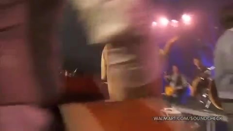 Demi Lovato & Jonas Brothers - Behind The Scenes (2010 Walmart Soundcheck).mp4 4362