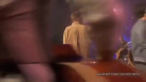 Demi Lovato & Jonas Brothers - Behind The Scenes (2010 Walmart Soundcheck).mp4 4369