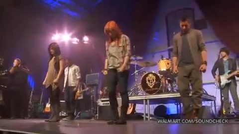Demi Lovato & Jonas Brothers - Behind The Scenes (2010 Walmart Soundcheck).mp4 4699 - Demilush And Jonas Brothers - Behind The Scenes 2010 Walmart Soundchek Part o10