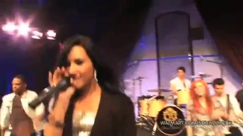 Demi Lovato & Jonas Brothers - Behind The Scenes (2010 Walmart Soundcheck).mp4 5111 - Demilush And Jonas Brothers - Behind The Scenes 2010 Walmart Soundchek Part o11