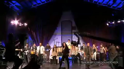 Demi Lovato & Jonas Brothers - Behind The Scenes (2010 Walmart Soundcheck).mp4 5152