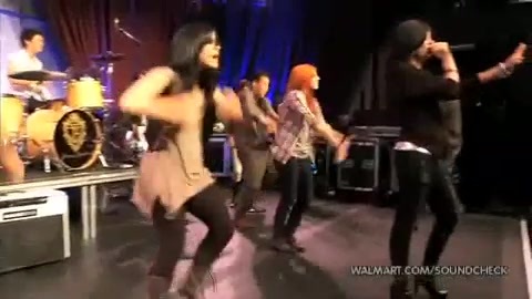 Demi Lovato & Jonas Brothers - Behind The Scenes (2010 Walmart Soundcheck).mp4 5613 - Demilush And Jonas Brothers - Behind The Scenes 2010 Walmart Soundchek Part o12