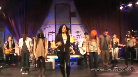 Demi Lovato & Jonas Brothers - Behind The Scenes (2010 Walmart Soundcheck).mp4 4858 - Demilush And Jonas Brothers - Behind The Scenes 2010 Walmart Soundchek Part o10