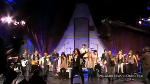 Demi Lovato & Jonas Brothers - Behind The Scenes (2010 Walmart Soundcheck).mp4 5253 - Demilush And Jonas Brothers - Behind The Scenes 2010 Walmart Soundchek Part o11