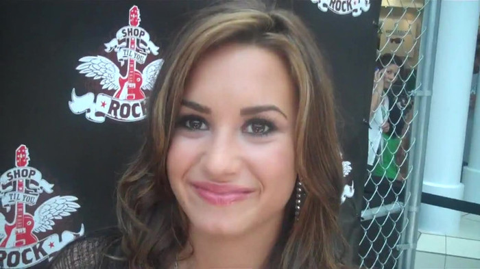 Demi Lovato_ Very Fashionable And  Pretty During An Interview 0013