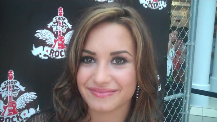 Demi Lovato_ Very Fashionable And  Pretty During An Interview 0045
