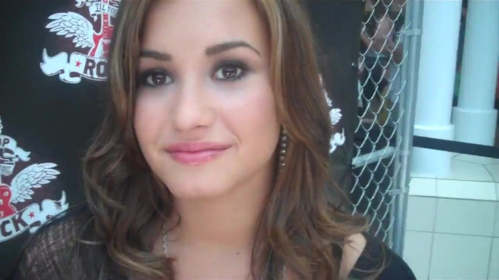 Demi Lovato_ Very Fashionable And  Pretty During An Interview 0129 Demi Lovato_ Very Fashionable And  Pretty During An Interview 0129