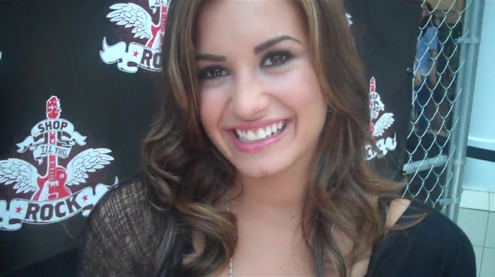 Demi Lovato_ Very Fashionable And  Pretty During An Interview 0313 - Demilush - Very Fashionable And  Pretty During An Interview Part oo1