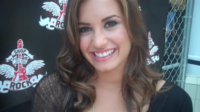 Demi Lovato_ Very Fashionable And  Pretty During An Interview 0316 - Demilush - Very Fashionable And  Pretty During An Interview Part oo1