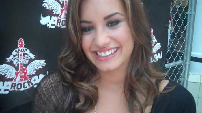 Demi Lovato_ Very Fashionable And  Pretty During An Interview 0323 - Demilush - Very Fashionable And  Pretty During An Interview Part oo1