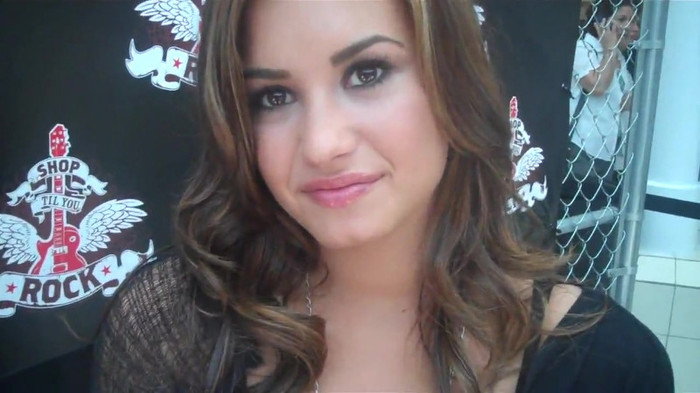 Demi Lovato_ Very Fashionable And  Pretty During An Interview 0434 - Demilush - Very Fashionable And  Pretty During An Interview Part oo1