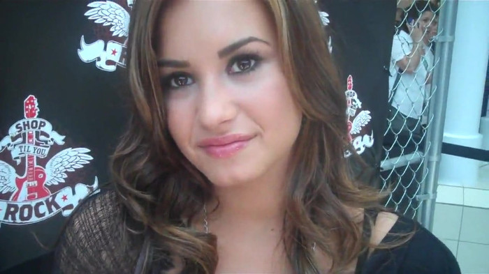 Demi Lovato_ Very Fashionable And  Pretty During An Interview 0448 - Demilush - Very Fashionable And  Pretty During An Interview Part oo1