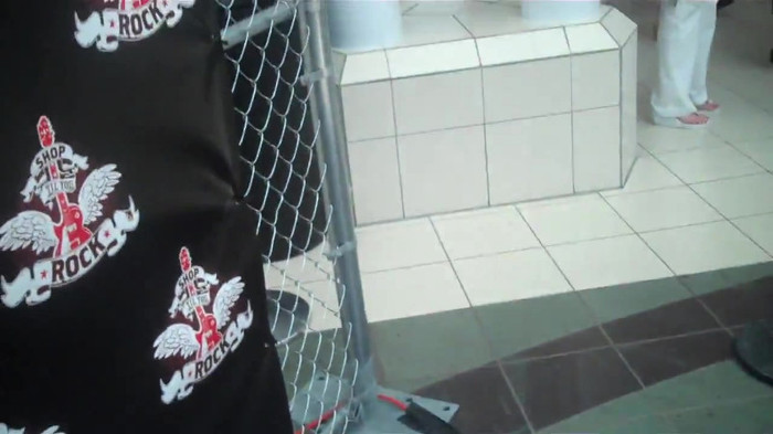 Demi Lovato_ Very Fashionable And  Pretty During An Interview 0886 Demi Lovato_ Very Fashionable And  Pretty During An Interview 0886