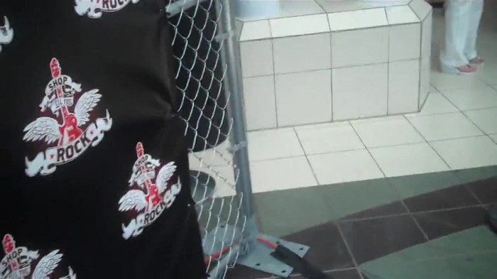 Demi Lovato_ Very Fashionable And  Pretty During An Interview 0898