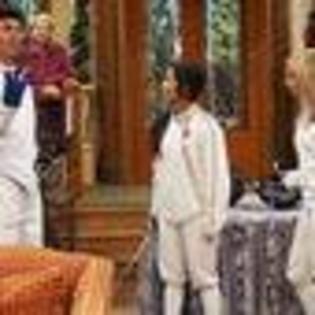 the-suite-life-of-zack-and-cody-101511l-thumbnail_gallery - zak si cody ce viata minunata