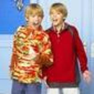 the-suite-life-of-zack-and-cody-252422l-thumbnail_gallery - zak si cody ce viata minunata