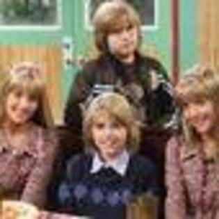 the-suite-life-of-zack-and-cody-607562l-thumbnail_gallery - zak si cody ce viata minunata