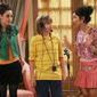 the-suite-life-of-zack-and-cody-614169l-thumbnail_gallery - zak si cody ce viata minunata