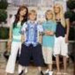 the-suite-life-of-zack-and-cody-648167l-thumbnail_gallery