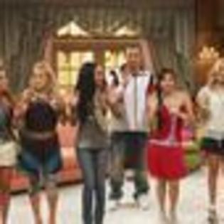 the-suite-life-of-zack-and-cody-860969l-thumbnail_gallery - zak si cody ce viata minunata