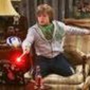 the-suite-life-of-zack-and-cody-882435l-thumbnail_gallery - zak si cody ce viata minunata